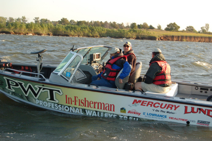 D5E0DD49-5AA7-493C-B67C-C1980D2913F2