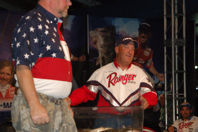 D7FA136F-AAEA-48E4-8BC8-5EFC0F4BECBC