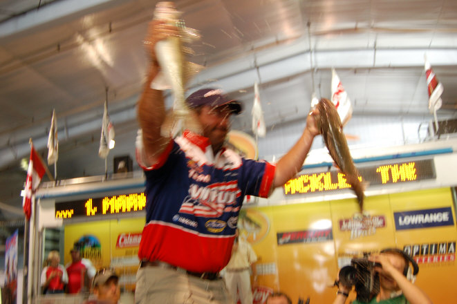 DB49191E-5765-4C54-B844-C73FF05DA4E2