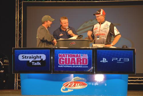 DBF76437-D402-4CC8-9A97-67CF04FC4565