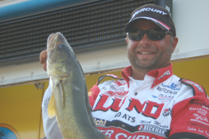 DDF19BB2-4568-433C-B2E1-A74B18D032A9