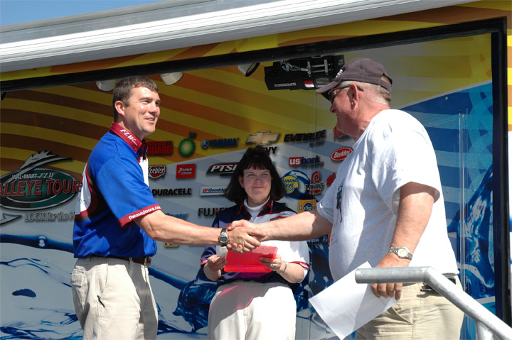 DF3E5000-973C-446B-8CD2-63C18C5B3876