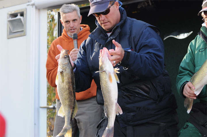 E30D54C8-F7ED-4F76-AC47-863E54C60541