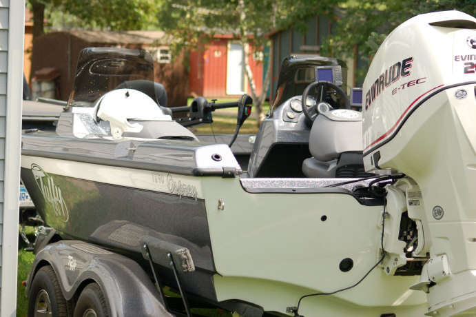 E573EAD2-2D44-4676-B855-323B6E5FA329