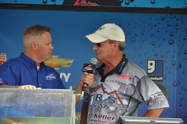 E6DADECF-00C6-4549-B43A-80E9A3DD377E