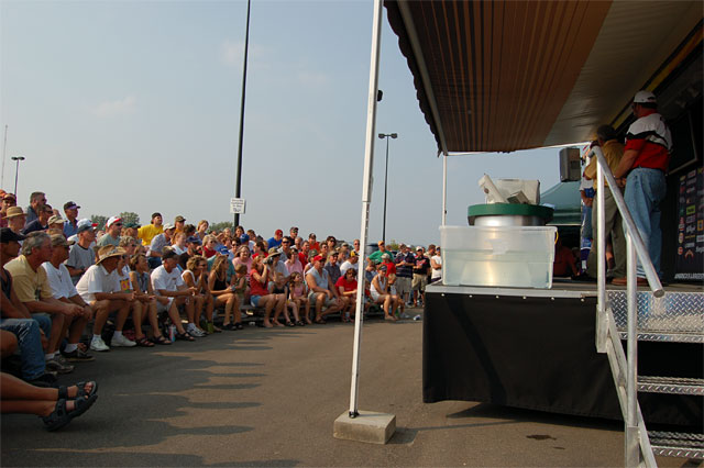 E7512265-CCE2-4B74-A770-9EED431F2204