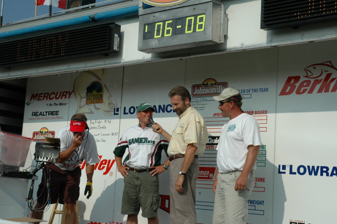 EA9F05C8-69A4-4BA7-AE6C-8001315DCD0C