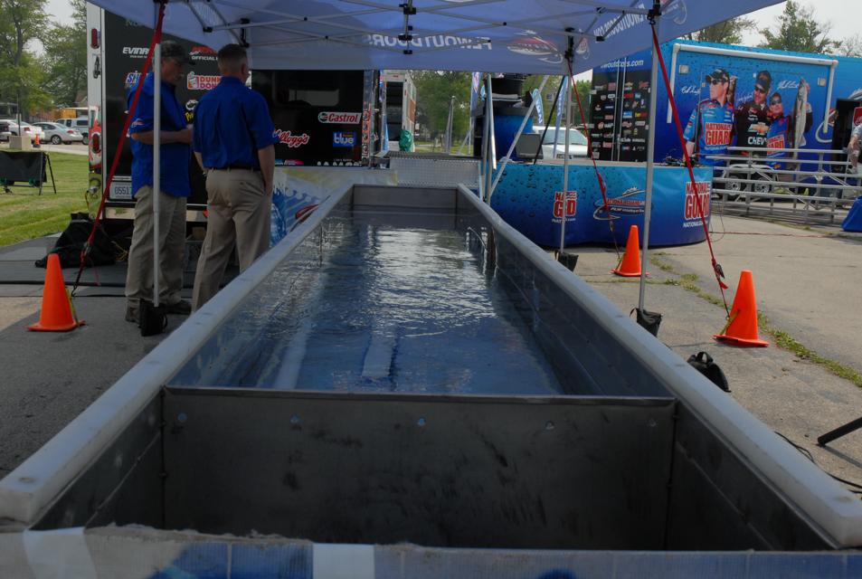 EAF87190-B35C-4E8B-9B87-EF4BCD9CEF02