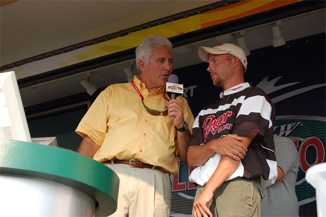 EB9A5A96-2346-494E-B9E5-F97782A5399D