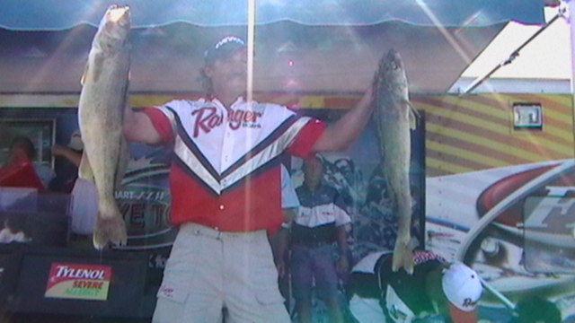 EBA4EB8E-582A-461E-BD08-578130687A82