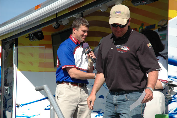 EC6EB45B-4DD9-486F-805E-C453E4B1E337