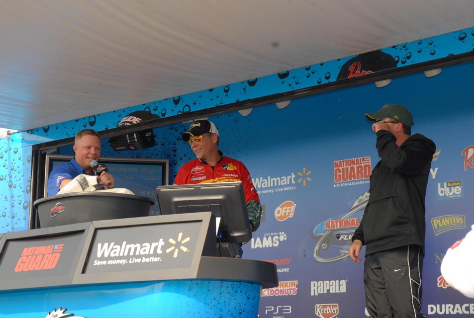 ECD0F45D-8E66-47A4-AA74-DB74F3857C86