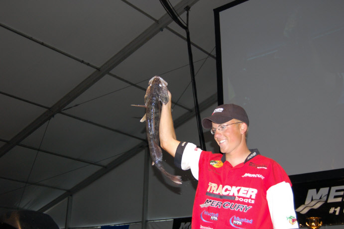 F0965EC8-1C2F-4716-92B6-190FBC216F2B