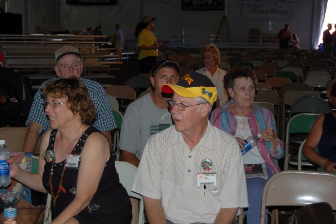 F0BD18FE-A180-49CD-9E02-12DA25E85420