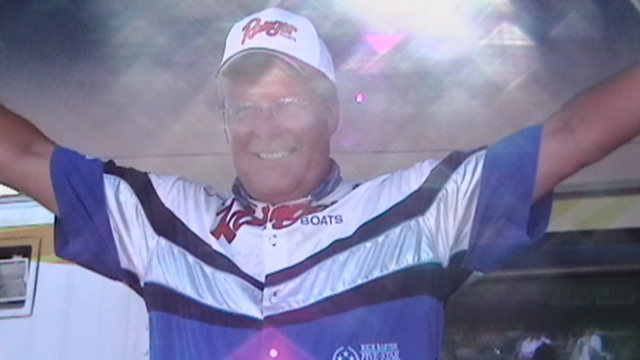 F1799A96-A80E-49F3-BAC5-047D3D639F4E