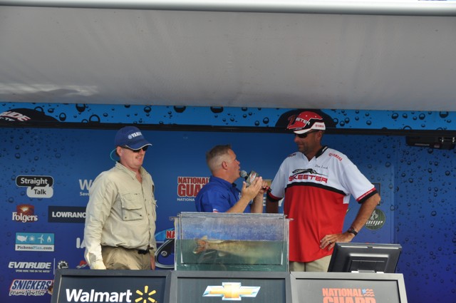 F3656D0B-A5C9-40A9-A90B-636B5F236DEC