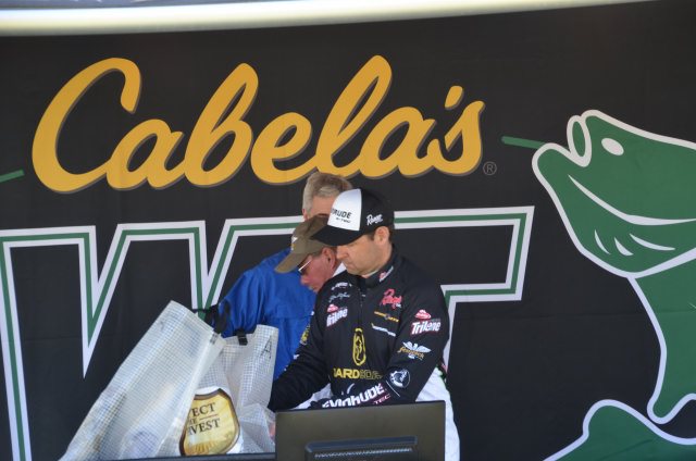 F4EEA1AB-633B-4510-A86D-B40EAC5A20DF