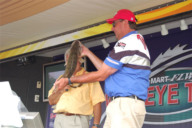 F5717645-C5BA-402E-A7AB-2B632EB05A9C