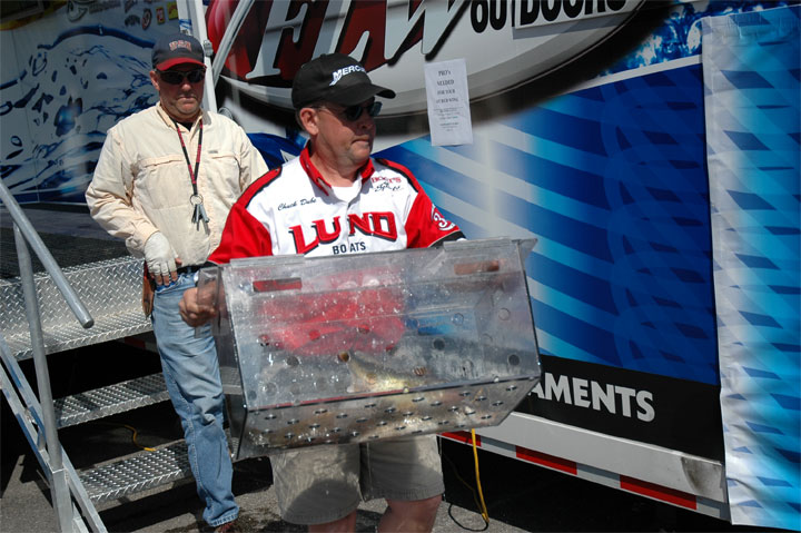 F5C76DC8-ADE0-49F9-AAC8-73CDE69D7660