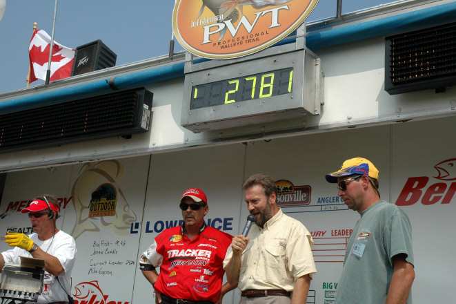 F61CB786-300D-4789-A98F-CA753C7083C9