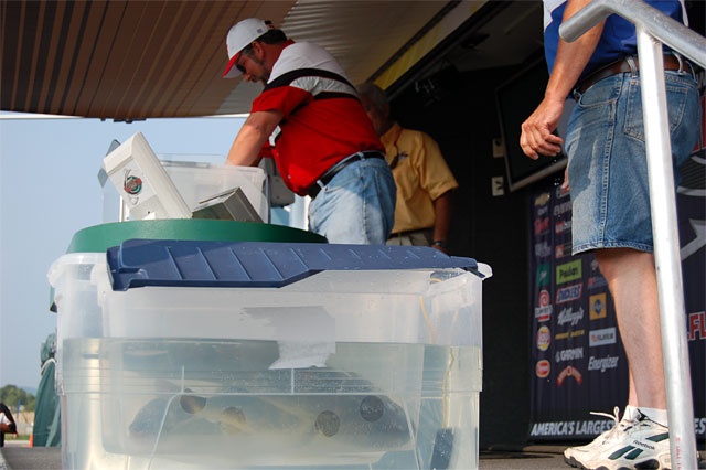 F6C5CC5A-825E-454B-B650-EA40B2DA7741