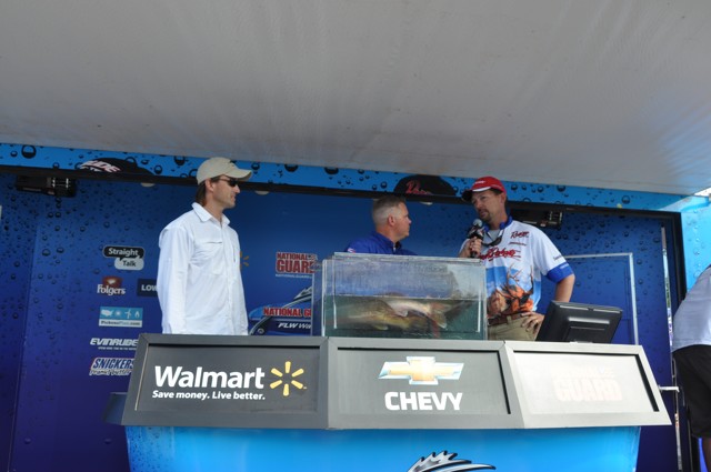 F6CBB5FC-A848-42E3-AE88-2811CE951649