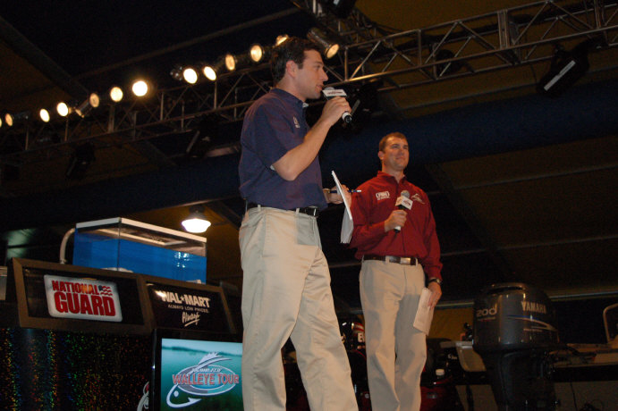 F76D12F8-825F-4E5F-A8AE-1429D1BEC45F