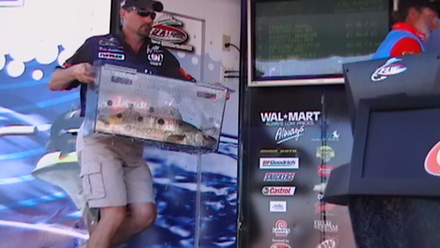 F8D40C3D-1ECF-49A2-B41C-26E214E3B7F0