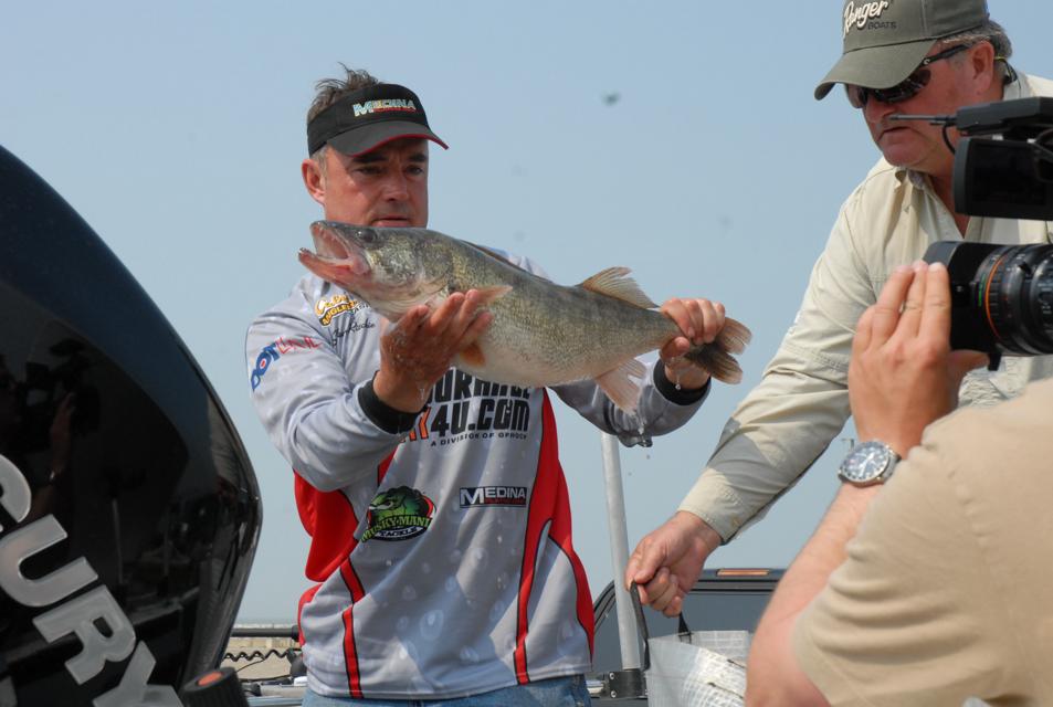 FA2F8648-1A83-4A63-816A-352AD60198B7