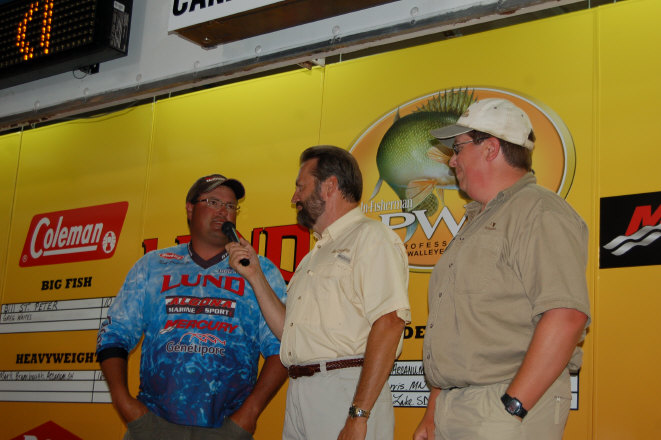 FAB684F0-EFFA-424B-90D8-A9B4A37CCCE9