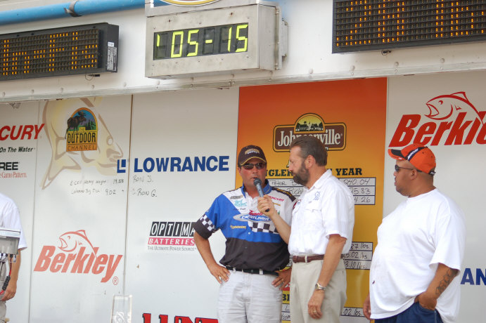 FCF13A75-630D-49E2-8B4C-25079EB2C724