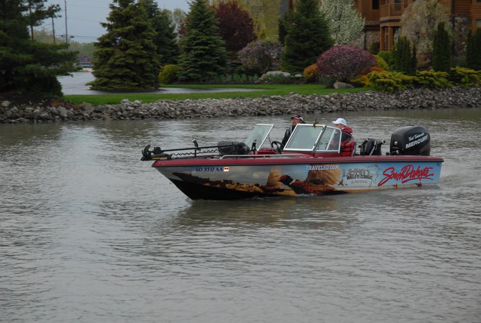 FF66C1F8-3577-4E9A-99FB-91A4A501D1B1