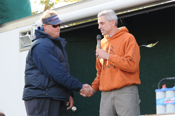 FF81DE5F-A585-4E15-86B3-232A9EB358EF