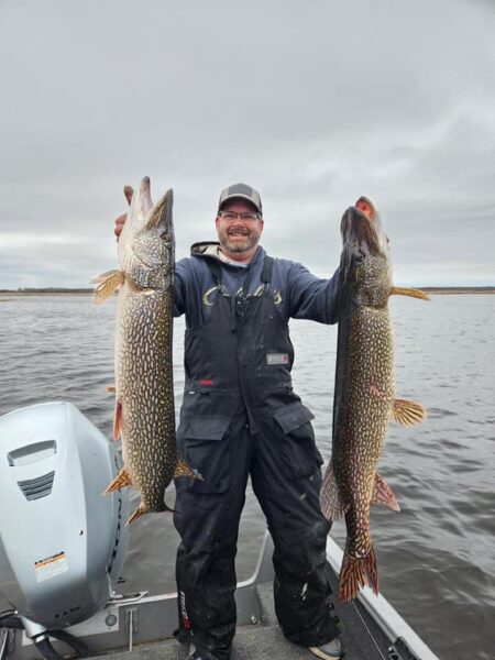 Lake of the Woods Fishing Report 5/9