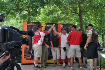 3BD150CF-C3B8-43C5-8E4D-50E851524593