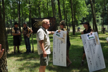 914F86F6-5BF8-4C61-8E8C-B86D184EFAA7