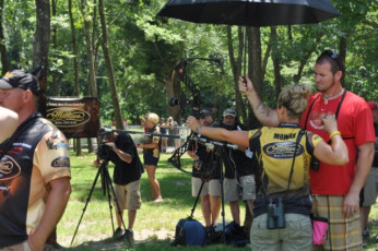 AEADE0C7-DAA4-4717-B90E-2E369D08823B